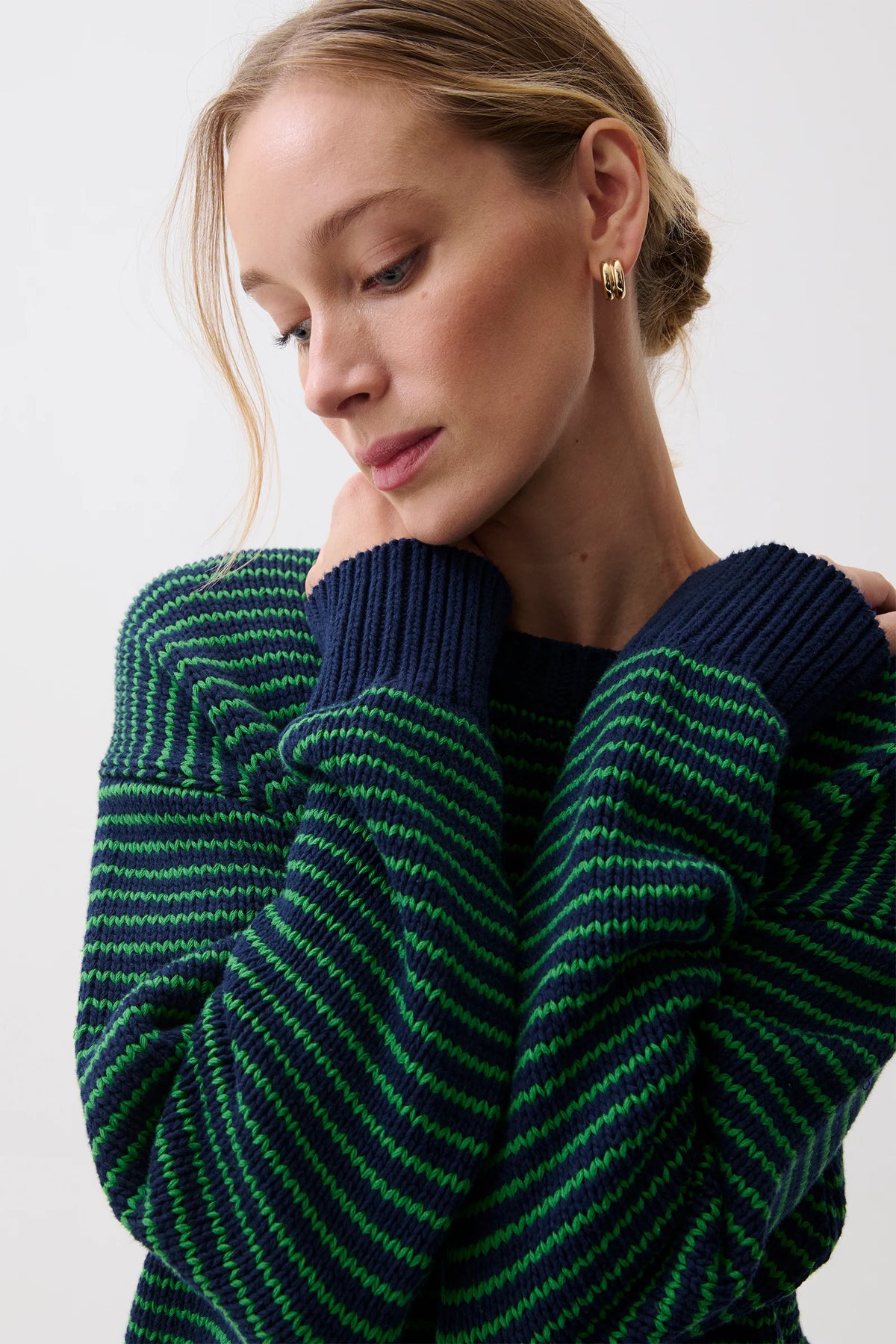 Aura MidGreen Crew Neck Sweater