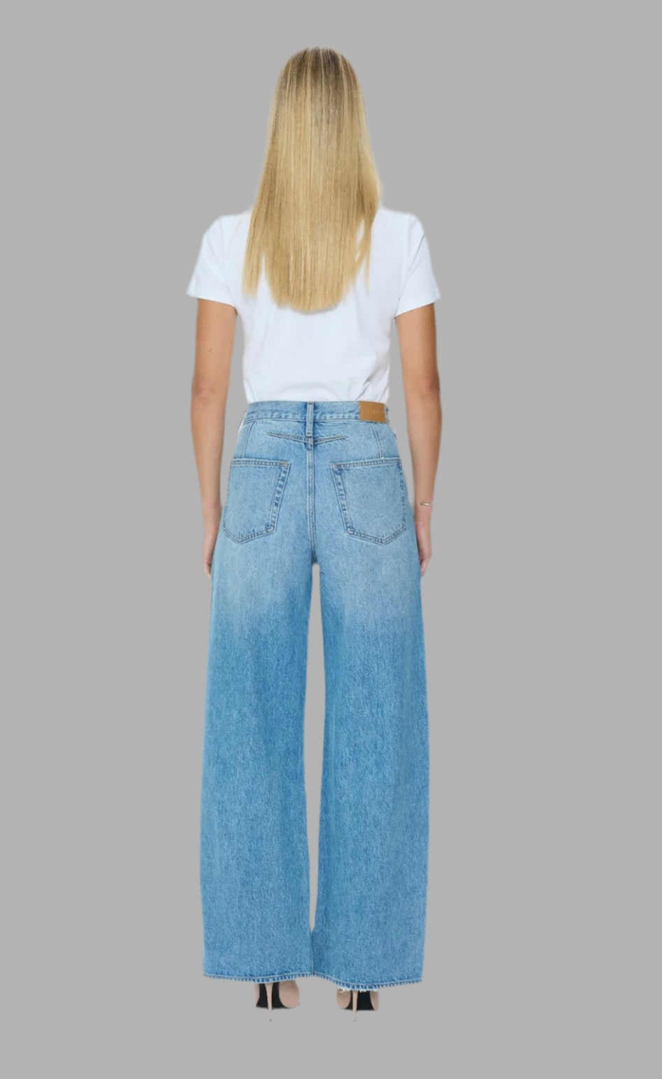 Sydney bowed wide jean