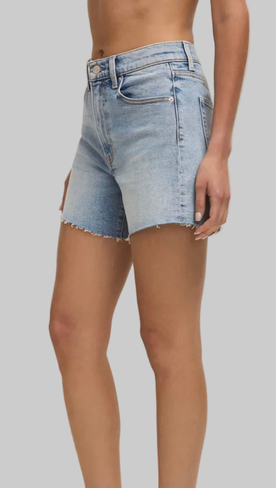 Relaxed Short in Avalon