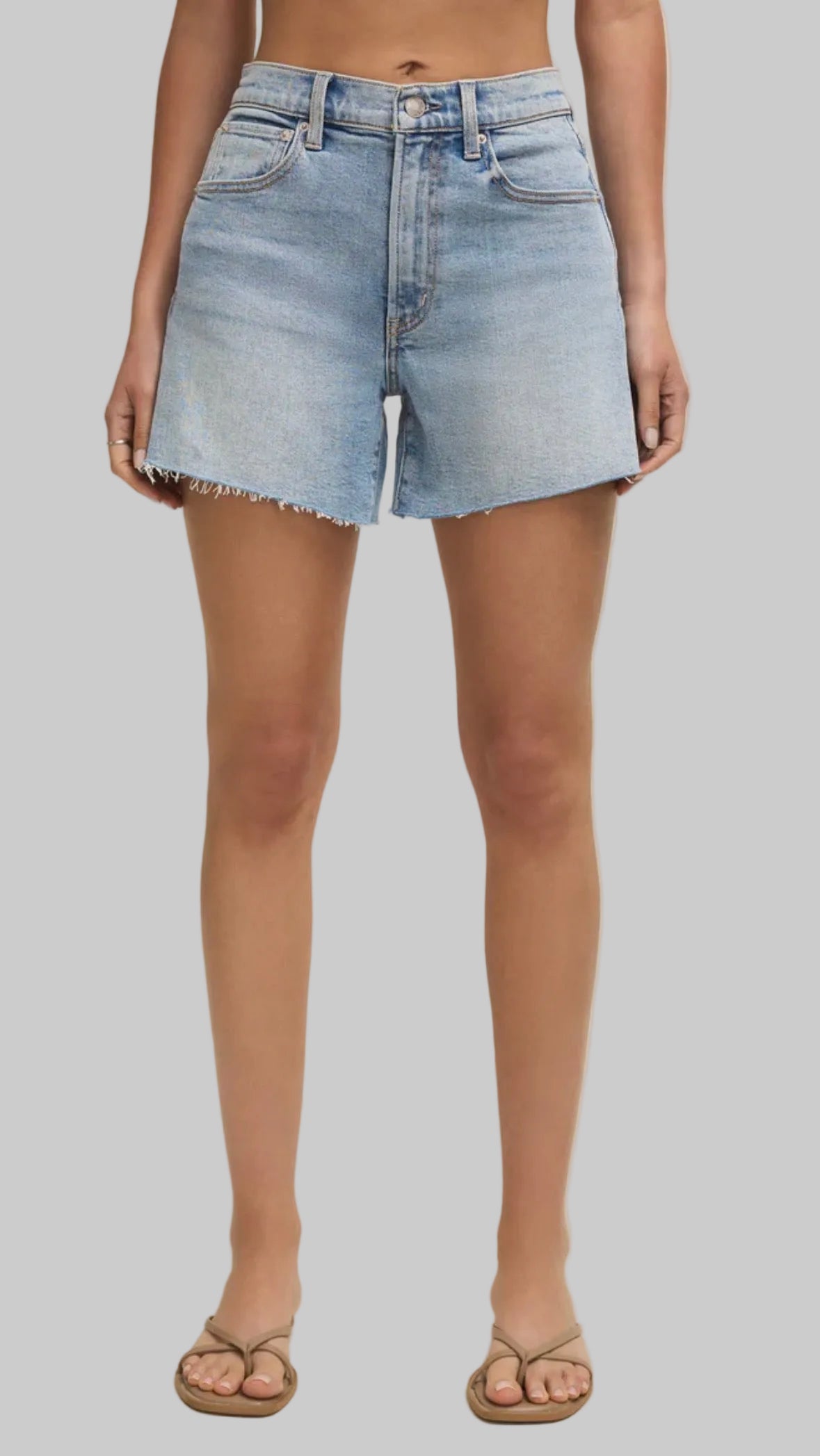 Relaxed Short in Avalon