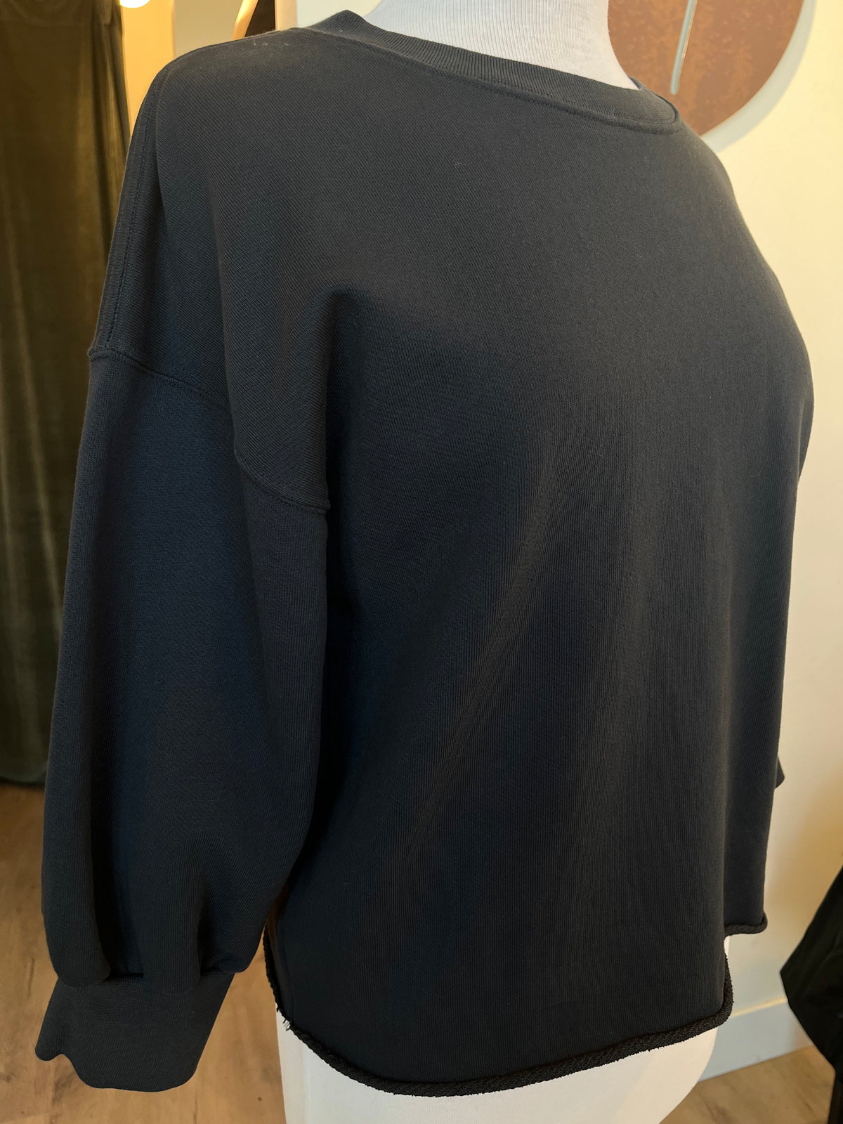 Bubble Sleeve Fleece Pullover in Vintage Black
