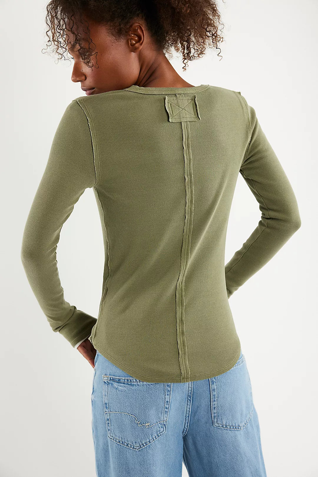 Capulet Olive Henley