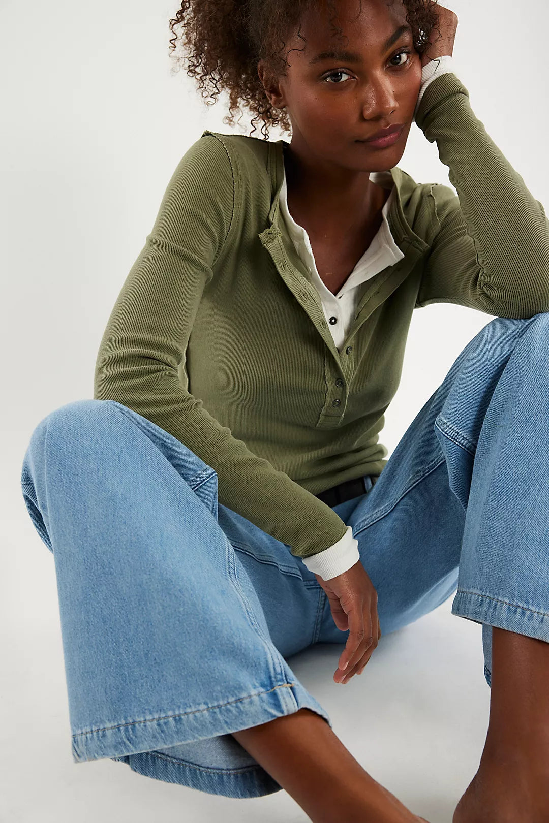 Capulet Olive Henley
