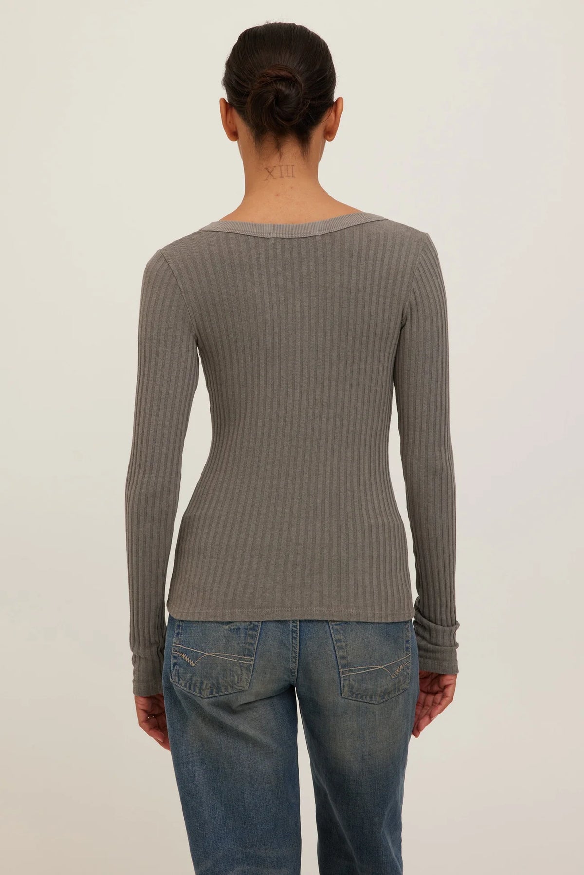Scoop Slate Long Sleeve
