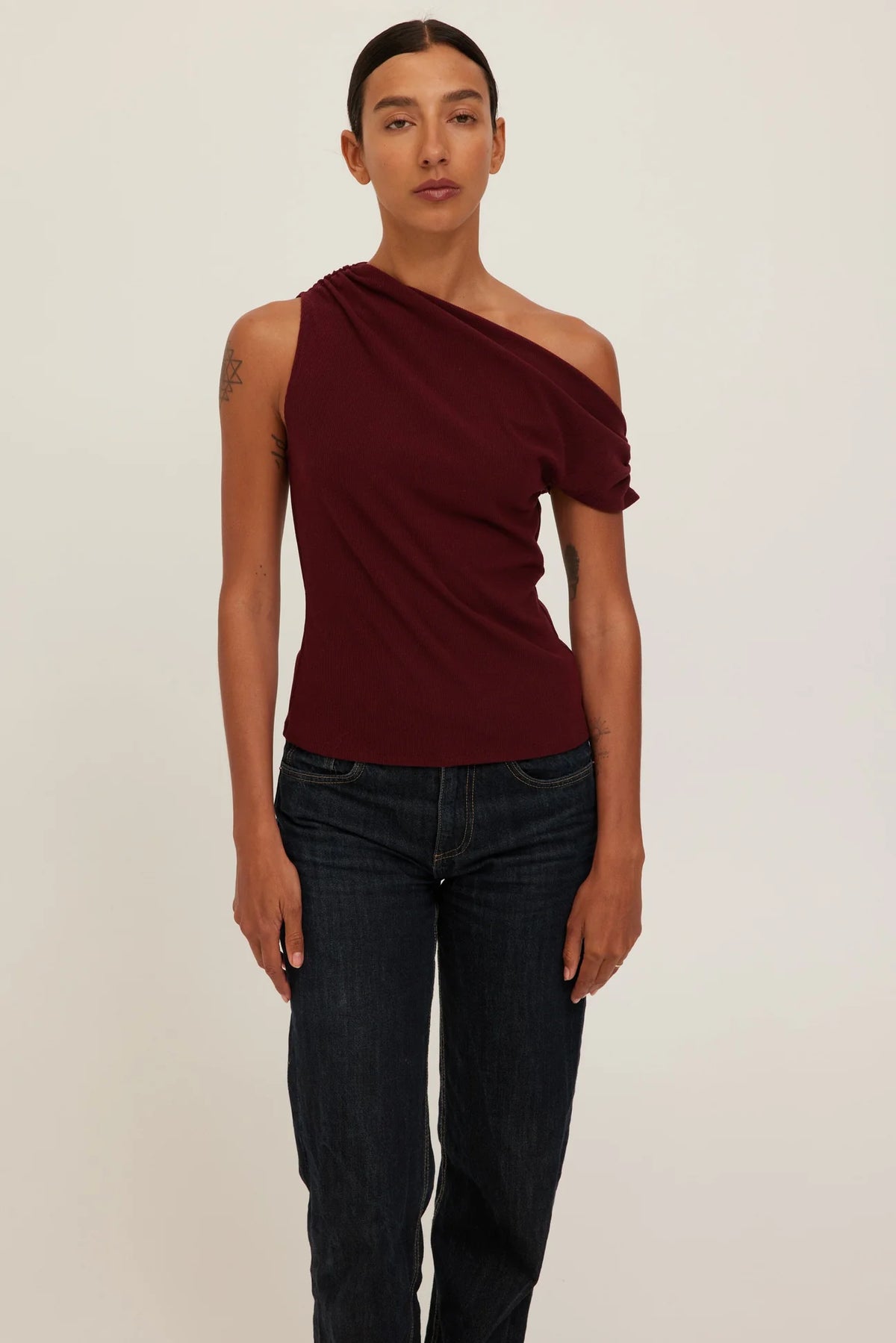 Laurel dark cherry tee