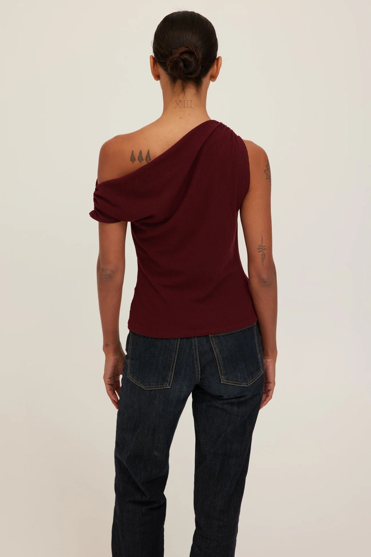 Laurel dark cherry tee