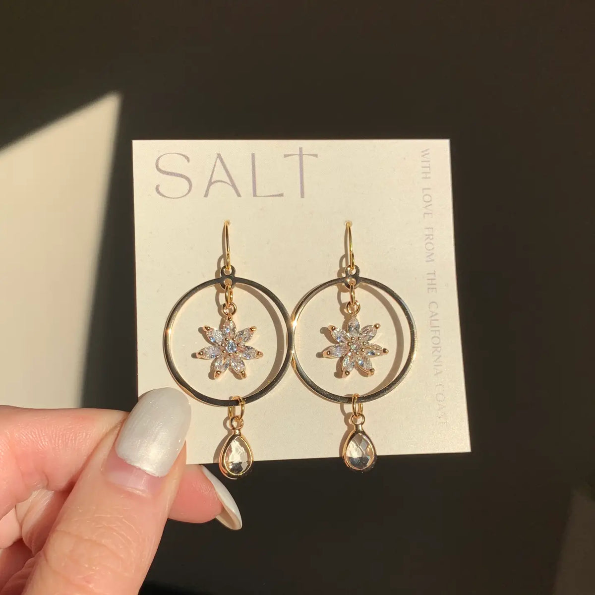Flower hoop earrings